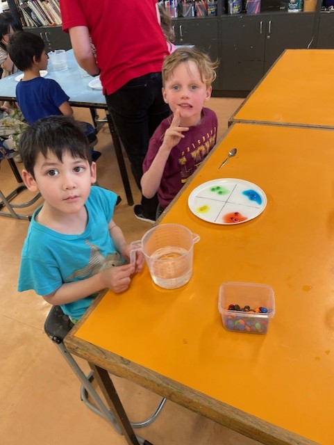 Mixing colours during Science Week 2025